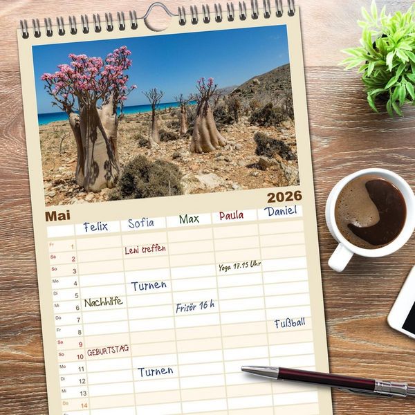 Produktbild: Familienplaner 2026 - SOKOTRA - Magische Insel mit 5 Spalten (Wandkalender, 21 x 45 cm) CALVENDO