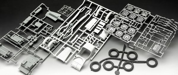 Produktbild: Revell 07737 Mercedes-Benz SSKL Automodell Bausatz 1:32