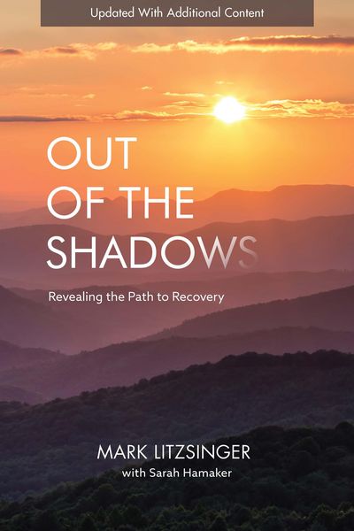 Produktbild: Out of the Shadows