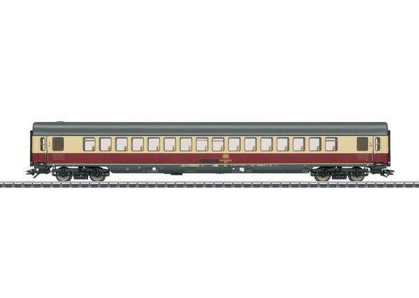 Märklin 43861 H0 Schnellzugwagen Purpurrot/Beige 1. Klasse der DB Apmz 121 1. Klasse