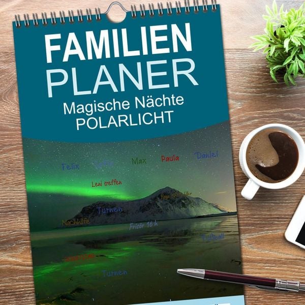 Produktbild: Familienplaner 2026 - Magische N&auml;chte - POLARLICHT mit 5 Spalten (Wandkalender, 21 x 45 cm) CALVENDO