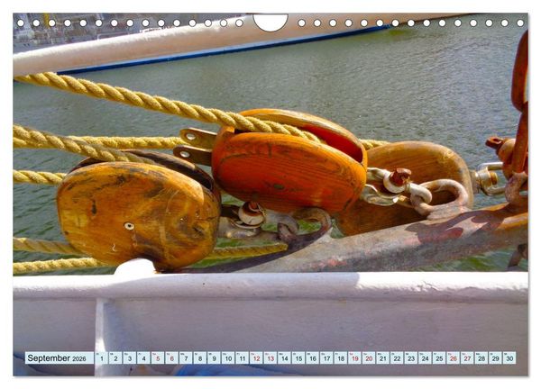 Produktbild: Ein detaillierter Blick auf Segelschiffe (Wandkalender 2026 DIN A4 quer), CALVENDO Monatskalender