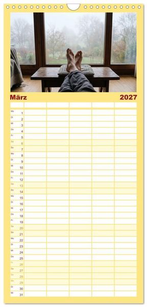 Produktbild: Familienplaner 2027 - Unten Ohne - Barfu&szlig; durchs Jahr mit 5 Spalten (Wandkalender, 21 x 45 cm) CALVENDO