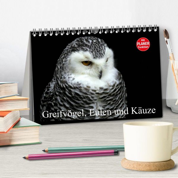 Produktbild: Greifv&ouml;gel, Eulen und K&auml;uze (Tischkalender 2026 DIN A5 quer), CALVENDO Monatskalender