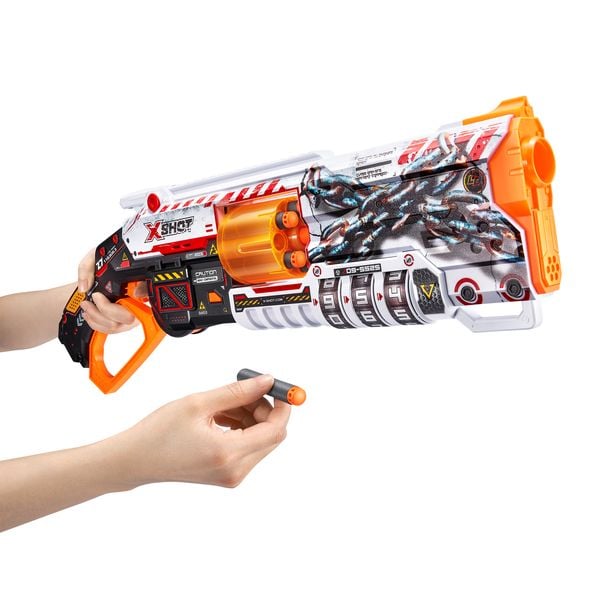 Produktbild: XSHOT - Skins Lock Blaster mit Darts