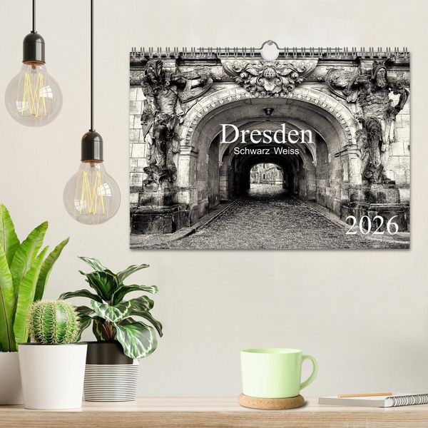Produktbild: Dresden Schwarz Weiss 2026 (Wandkalender 2026 DIN A4 quer), CALVENDO Monatskalender