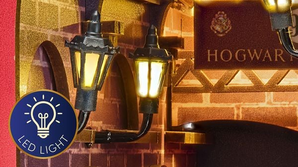 Produktbild: Book Nook DIY B&uuml;cherecke Revell Harry Potter "Hogwarts Express"