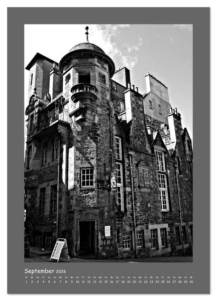 Produktbild: Edinburgh in schwarzwei&szlig; (hochwertiger Premium Wandkalender 2026 DIN A2 hoch), Kunstdruck in Hochglanz