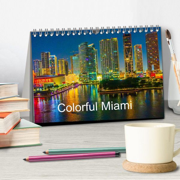 Produktbild: Colorful Miami (Desk Calendar 2026 DIN A5 landscape), CALVENDO 12 Month DeskCalendar