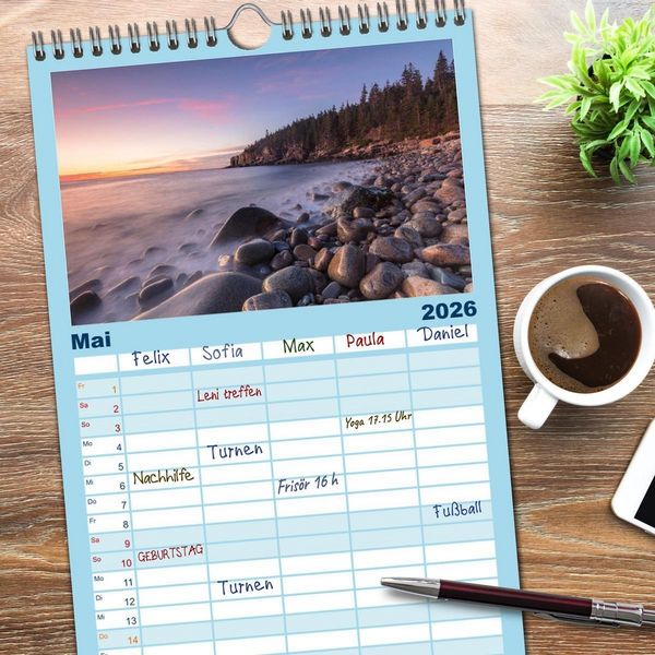 Produktbild: Familienplaner 2026 - NEUENGLAND - Eine Reise durch den Nordosten der USA mit 5 Spalten (Wandkalender, 21 x 45 cm) CALVENDO