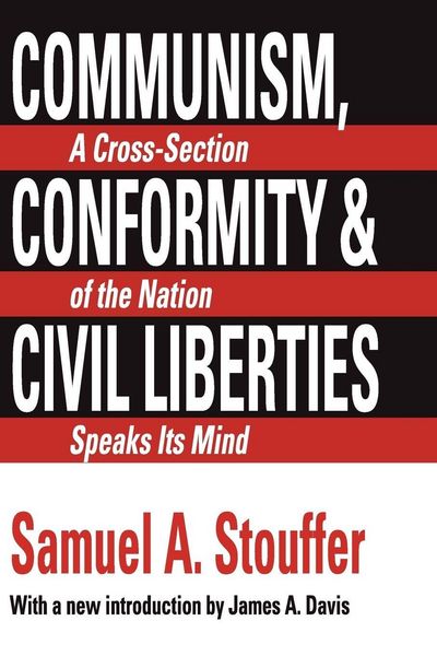 Produktbild: Communism, Conformity and Liberties