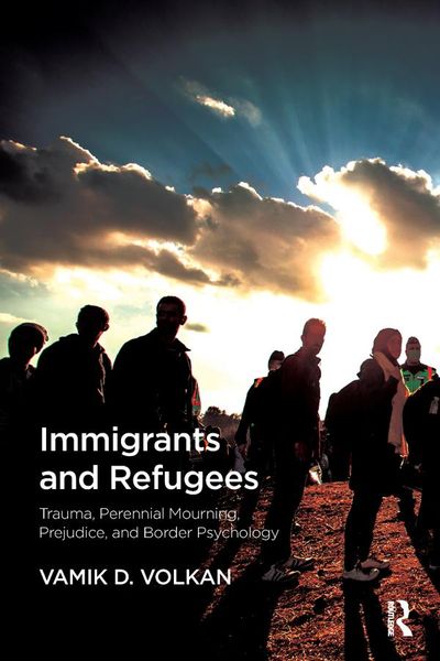 Produktbild: Immigrants and Refugees