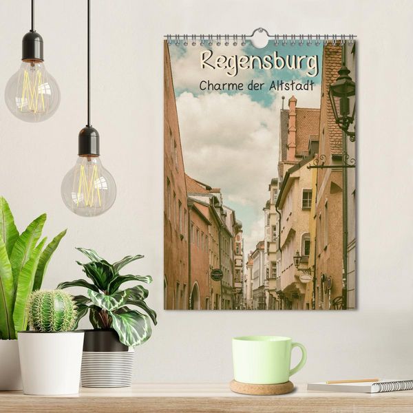 Produktbild: Regensburg - Charme der Altstadt (Wandkalender 2026 DIN A4 hoch), CALVENDO Monatskalender