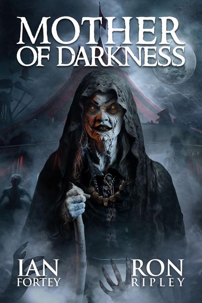 Produktbild: Mother of Darkness (Carnival of Terror Series, #2)