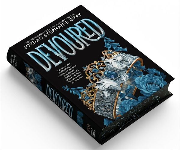 Produktbild: Devoured (Deluxe Limited Edition)