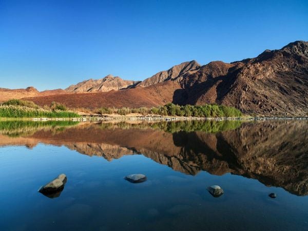Produktbild: CALVENDO Puzzle Afrikanischer Fluss mit Spiegelung in Namibia | 1000 Teile Lege-Gr&ouml;&szlig;e 64x48cm Foto-Puzzle f&uuml;r gl&uuml;ckliche Stunden