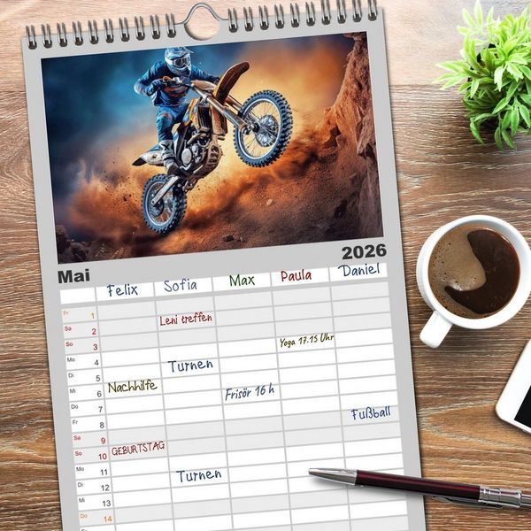 Produktbild: Familienplaner 2026 - Motorcross Welt mit 5 Spalten (Wandkalender, 21 x 45 cm) CALVENDO