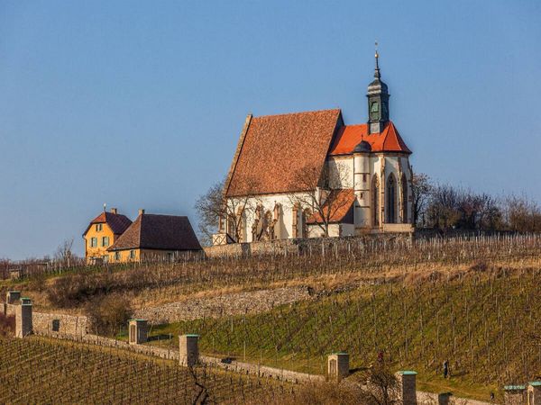 Produktbild: CALVENDO Puzzle Maria im Weingarten bei Volkach | 1000 Teile Lege-Gr&ouml;&szlig;e 64 &times; 48 cm Foto-Puzzle f&uuml;r gl&uuml;ckliche Stunden