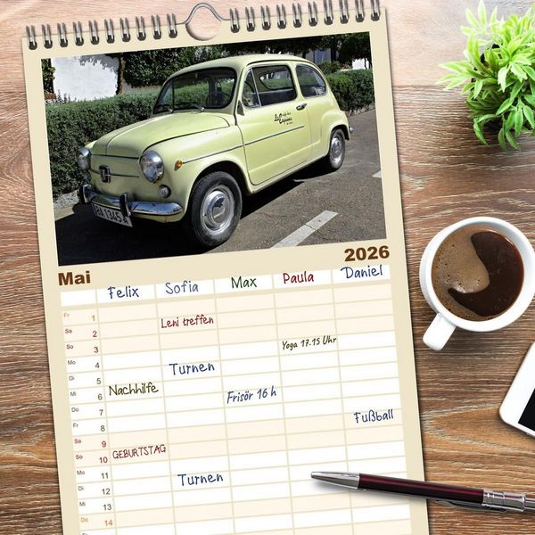 Produktbild: Familienplaner 2026 - Autos, die wir liebten mit 5 Spalten (Wandkalender, 21 x 45 cm) CALVENDO