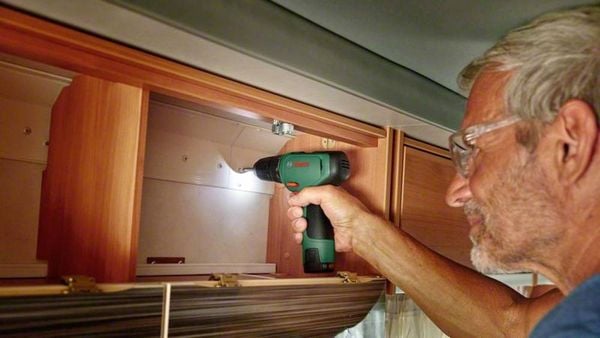 Produktbild: Bosch Home and Garden EasyDrill 1200 -Akku-Bohrmaschine 12 V inkl. 2. Akku, inkl. Koffer, inkl. Ladeger&auml;t