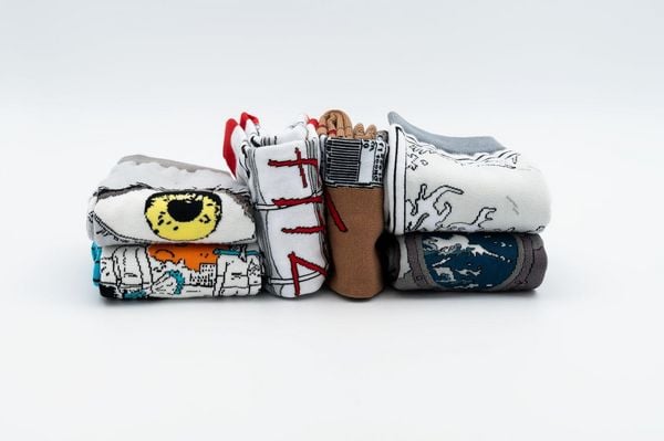 Produktbild: Sebastian Fitzek-Socken "Der Insasse" Gr&ouml;&szlig;e 36-41