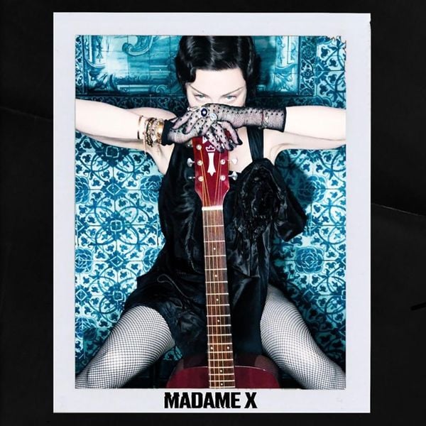 Madonna: Madame X (Ltd.Dlx.2CD Hardcover Book)