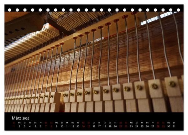 Produktbild: Klavier Momente (Tischkalender 2026 DIN A5 quer), CALVENDO Monatskalender