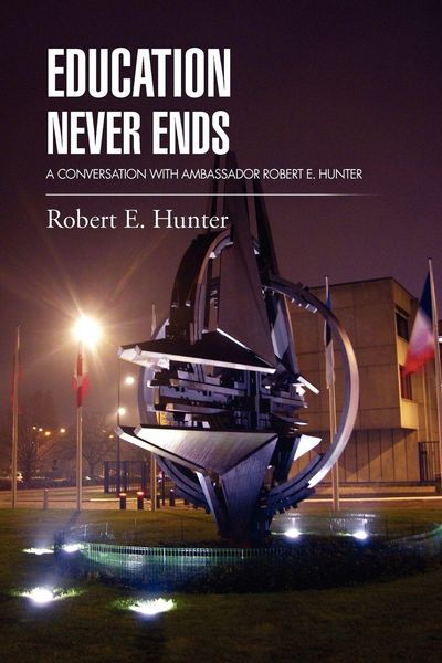Produktbild: Education Never Ends