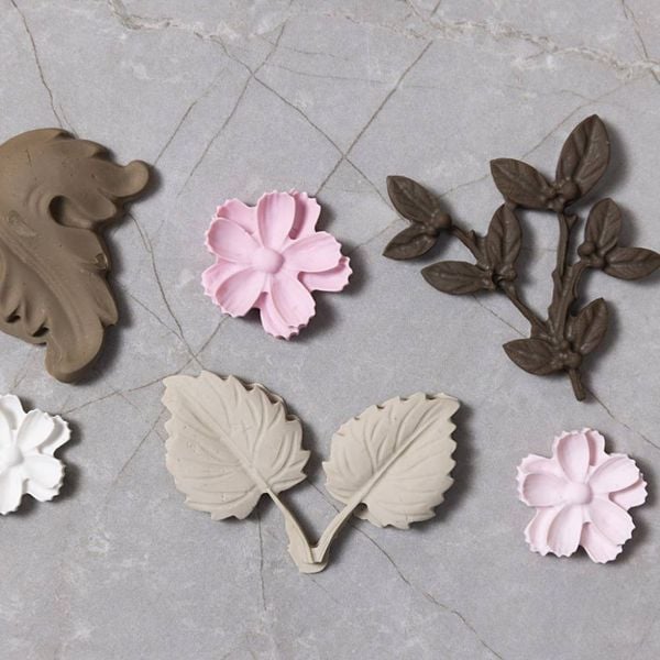Produktbild: Creativ Company Silikonform, Bl&auml;tter und Bl&uuml;ten, H 0,5 cm, L 1,8-4,5 cm, 4 Stk+1 Stk