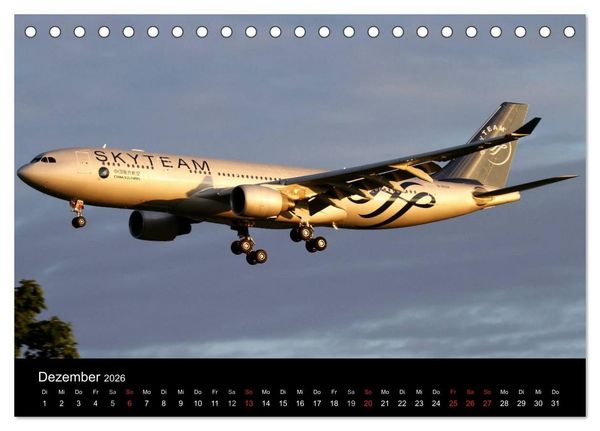 Produktbild: Sch&ouml;nheit der Flugzeuge (Tischkalender 2026 DIN A5 quer), CALVENDO Monatskalender