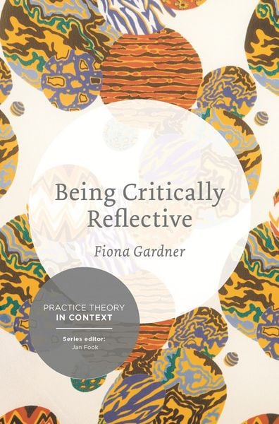 Produktbild: Being Critically Reflective