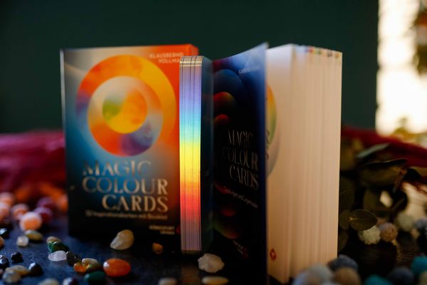 Produktbild: Magic Colours Cards - 32 Inspirationskarten mit Booklet