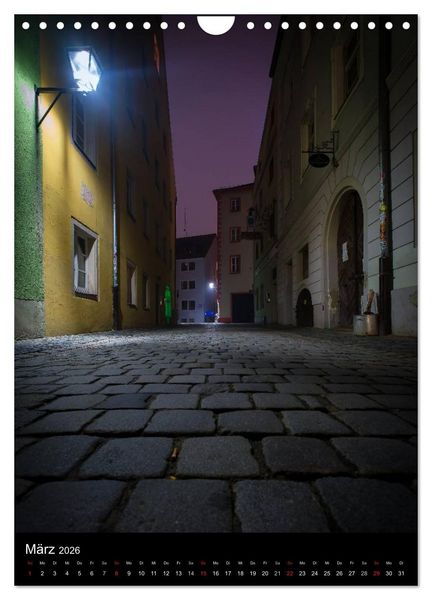 Produktbild: Altstadtgassen Regensburg (Wandkalender 2026 DIN A4 hoch), CALVENDO Monatskalender