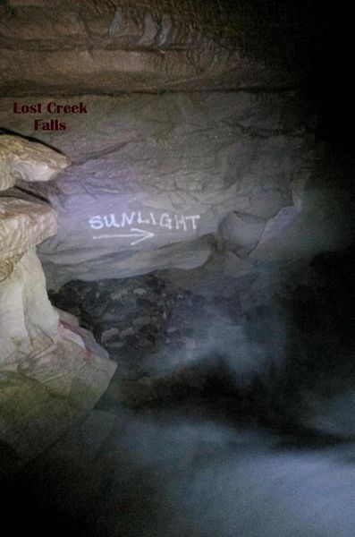 Produktbild: Lost Creek Falls (Exploration, #1)