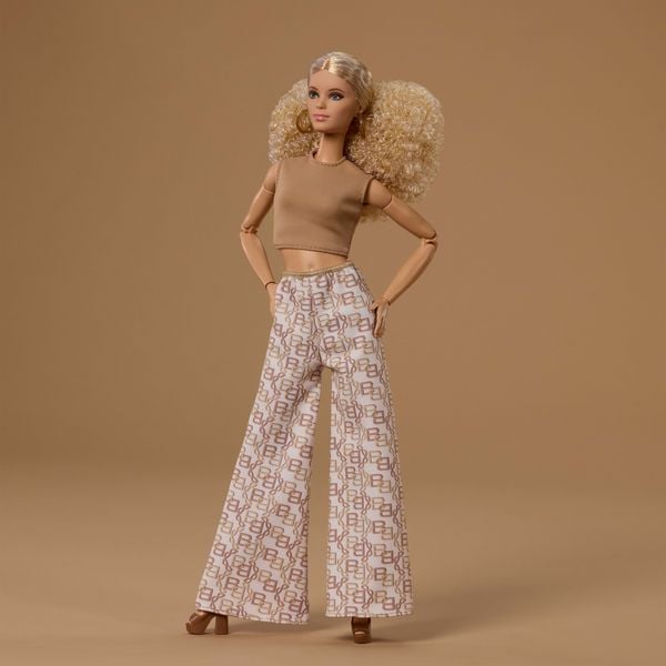 Produktbild: Barbie Signature Barbie Basics 07