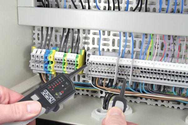 Produktbild: VOLTCRAFT VC-55 LCD Zweipoliger Spannungspr&uuml;fer CAT III 1000 V, CAT IV 600 V Akustik, LCD, LED
