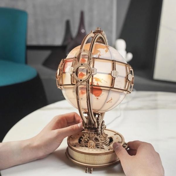 Book Nook DIY Bücherecke Luminous Globe