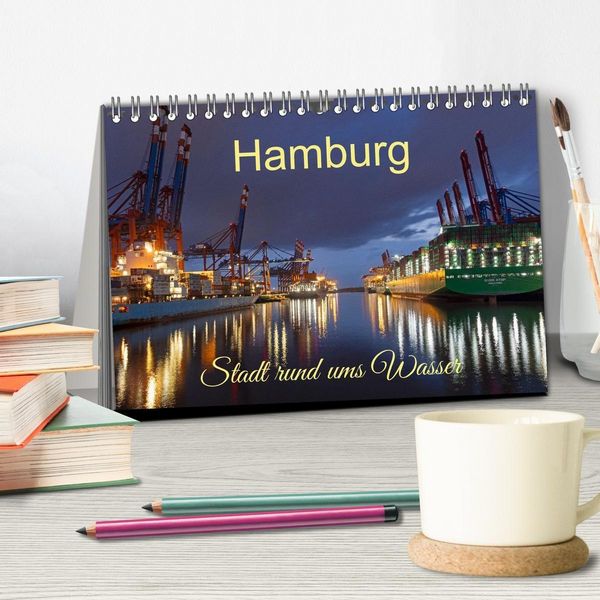 Produktbild: Hamburg - Stadt rund ums Wasser (Tischkalender 2027 DIN A5 quer), CALVENDO Monatskalender