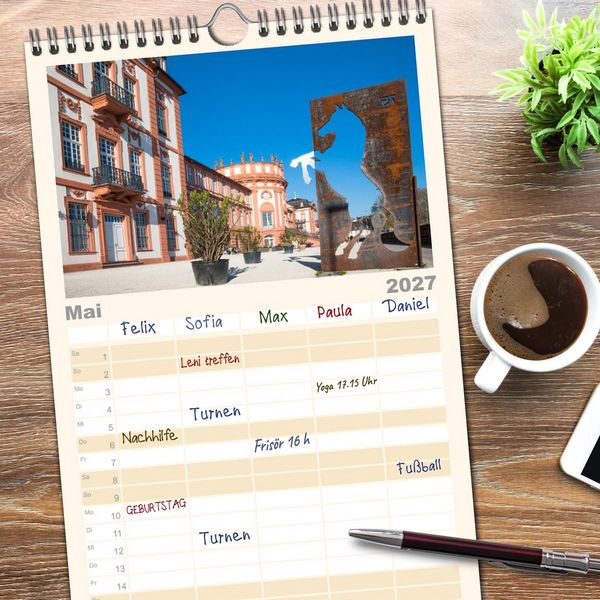Produktbild: Familienplaner 2027 - Daheim in Wiesbaden mit 5 Spalten (Wandkalender, 21 x 45 cm) CALVENDO