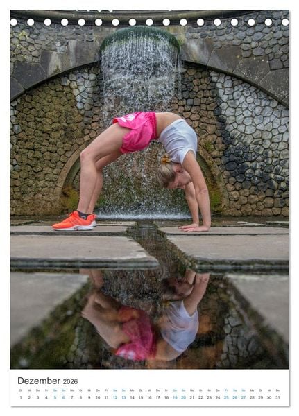 Produktbild: female fighter - Kampfsportlerinnen - pink shorts (Tischkalender 2026 DIN A5 hoch), CALVENDO Monatskalender