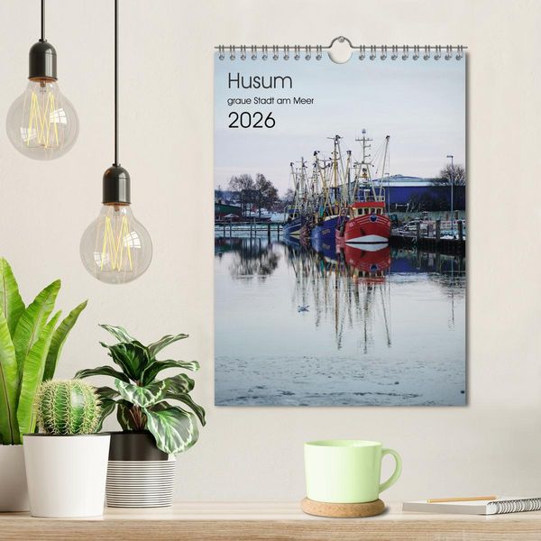 Produktbild: Husum - graue Stadt am Meer (Wandkalender 2026 DIN A4 hoch), CALVENDO Monatskalender