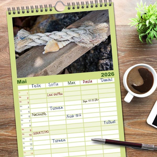 Produktbild: Familienplaner 2026 - Strandgut und Meer mit 5 Spalten (Wandkalender, 21 x 45 cm) CALVENDO