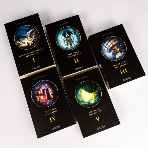 Produktbild: Helden des Olymp: Taschenbuchschuber B&auml;nde 1-5