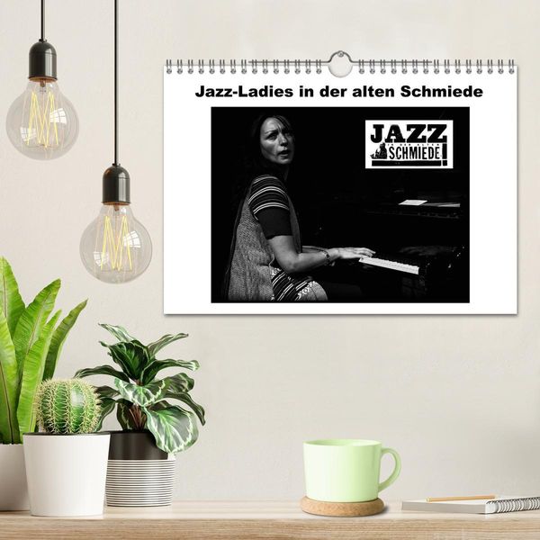 Produktbild: Jazz Ladies in der alten Schmiede (Wandkalender 2026 DIN A4 quer), CALVENDO Monatskalender