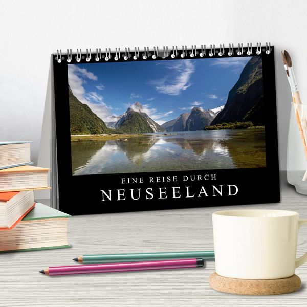 Produktbild: Eine Reise durch Neuseeland (Tischkalender 2026 DIN A5 quer), CALVENDO Monatskalender