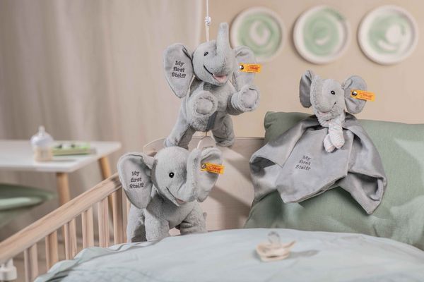 Produktbild: Steiff 242717 - My first Steiff Ellie Elefant, hellgrau, Pl&uuml;sch, 24 cn