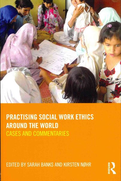 Produktbild: Practising Social Work Ethics Around the World