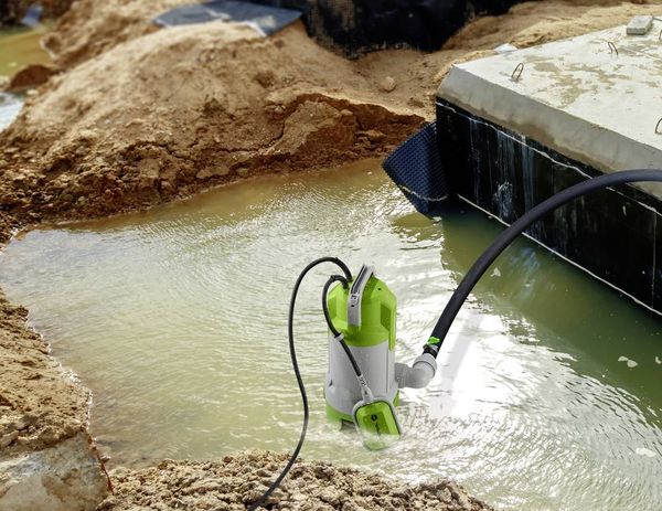 Produktbild: TOOLCRAFT TO-8992914 Schmutzwasser-Tauchpumpe 24000 l/h 11m