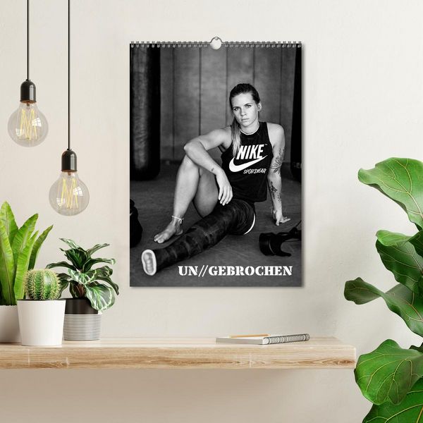 Produktbild: UN//GEBROCHEN (Wandkalender 2026 DIN A3 hoch), CALVENDO Monatskalender