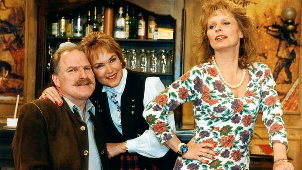 Produktbild: Chiemgauer Volkstheater - Die komplette Staffel 4 von 1996-1997 (Fernsehjuwelen) [8 DVDs]
